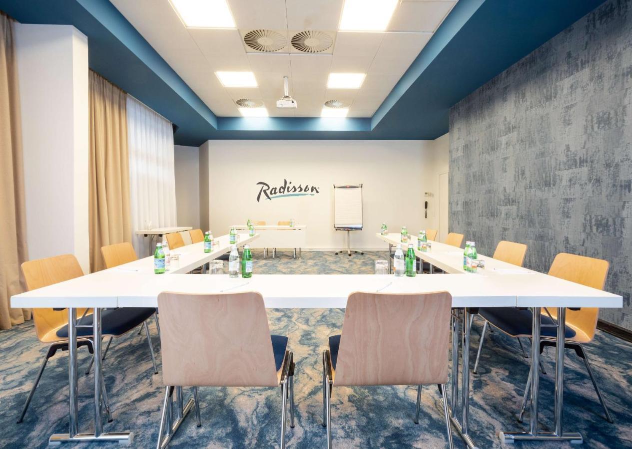 Radisson Airport Hotel 4*