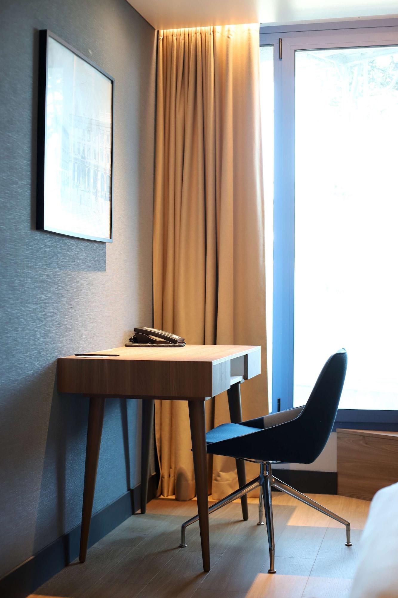 Hotel Radisson Airport