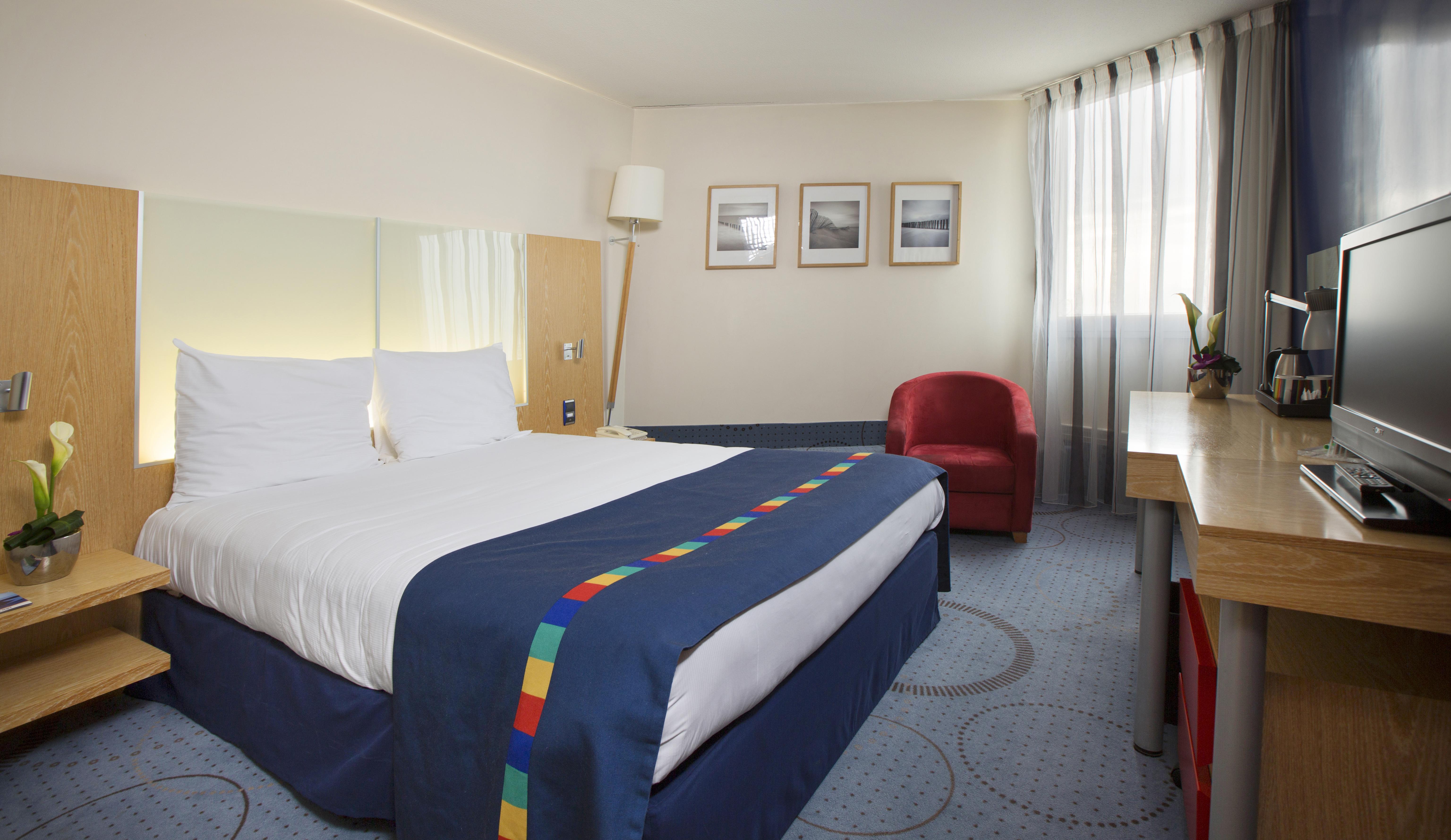 Radisson Airport Hotel 4*